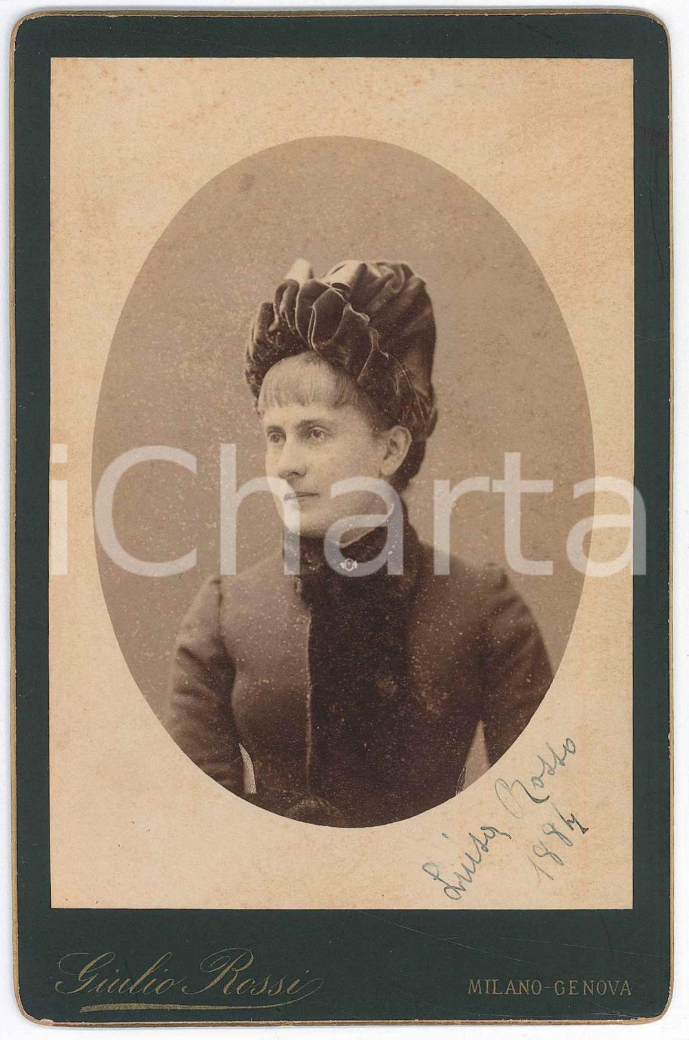 1884 MILANO Ritratto di Luisa ROSSO con cappello in velluto - Foto Giulio ROSSI Fotografia d'epoca, montata su cartoncino rigido. GOOD/buono  Formato: 10x16 cm originale e autentica 1