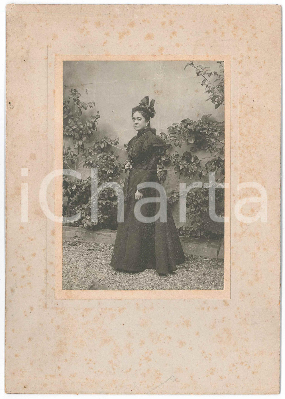 1903 FIRENZE Ritratto di Elisa PORRO PARODI - Foto VINTAGE 16x23 cm Fotografia d'epoca, su cartoncino rigido.  FAIR/discreto fioriture; lieve piegatura angolare Formato: 16x23 cm originale e autentica 1