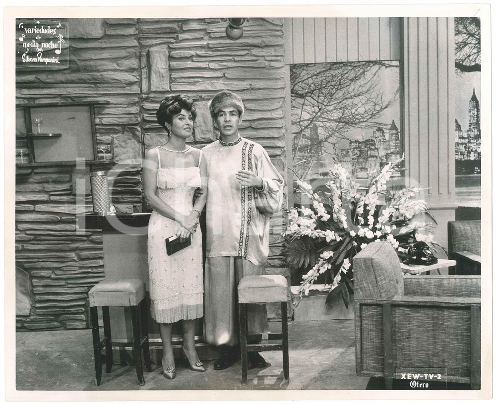 1959 MEXICO Variedade de media noche con Silvana PAMPANINI Photo Angel OTERO (2)  Fotografia d'epoca.Timbro del fotografo al verso.FOTOGRAFO: Angel Otero - Mexico D. F. GOOD/buono  Formato: 20x25  originale e autentica 1