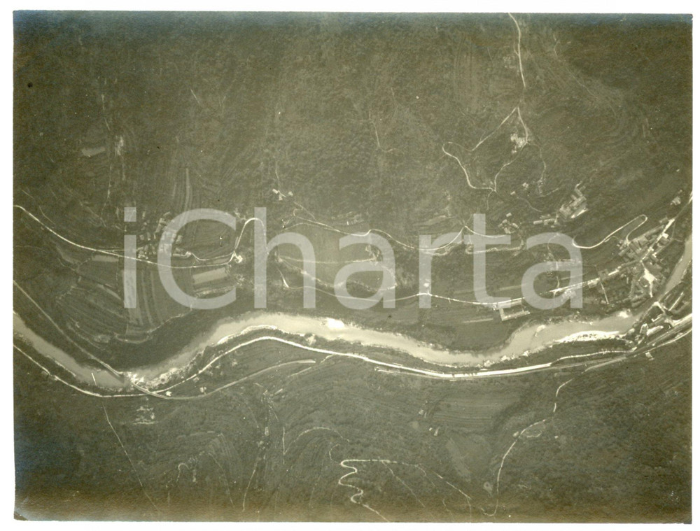 1915 WW1 FRONTE DELL'ISONZO - Veduta (2) Fotografia aerea 16x11 cm Fotografia originale d'epoca.CONDIZIONI: GFORMATO: 16x11 cm    originale e autentica 1