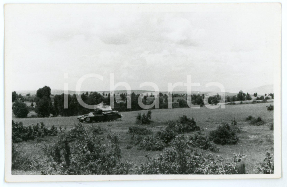 1941 WW2 - GRECIA Carrarmato greco distrutto dai tedeschi - Foto 13x 8 cm Fotografia d'epoca in formato cartolina postale. Con didascalia al verso. CONDIZIONI: GOODFORMATO: 13x8 cm    originale e autentica 1