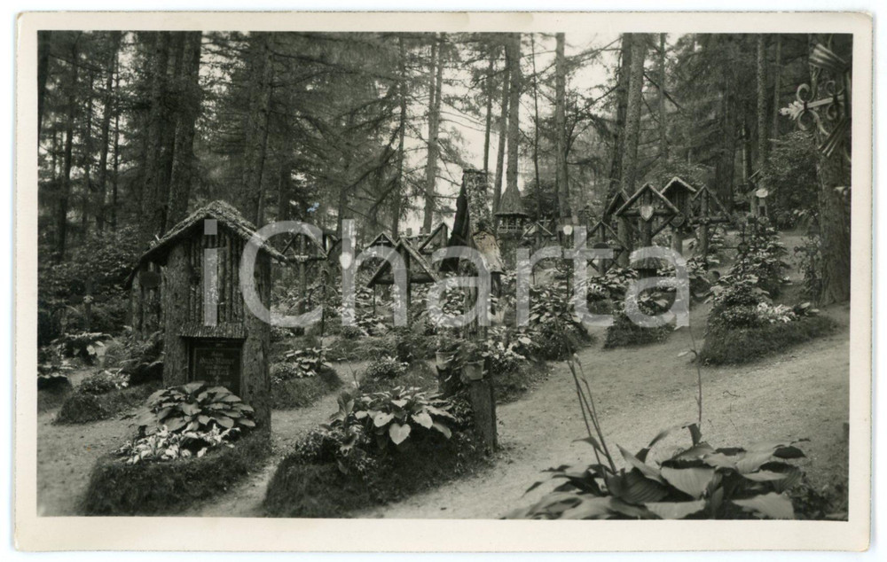 1936 BRUNICO (BZ) Cimitero Militare - Fotografia 13x8 cm Fotografia d'epoca in formato cartolina postale.  CONDIZIONI: FAIR (smussature agli angoli)FORMATO: 13x8 cm    originale e autentica 1