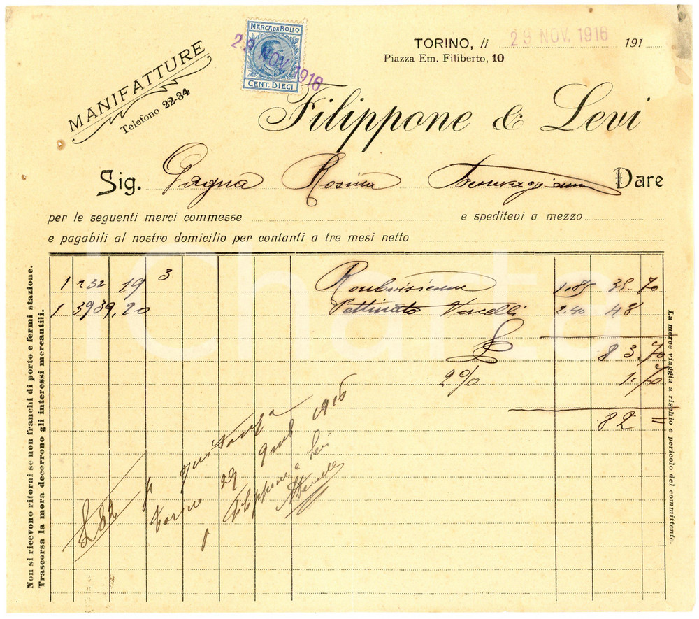 1916 TORINO - FILIPPONE & LEVI piazza Emanuele Filberto - Manifatture - Fattura Fattura commerciale d'epoca, a stampa con inserti manoscritti, su carta intestata.Torino - piazza Em. Filiberto, 10Presente marca da bollo.CONDIZIONI: P (piegature d'epoca, piccoli fori con tracce di ruggine al lato sinistro, piccole tracce di umidit&agrave; all'angolo superiore destro)PAGINE: 1    originale e autentica 1