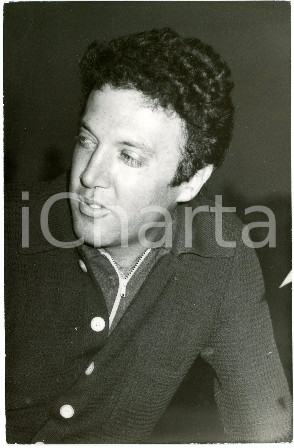1970 ca TEATRO Attore Arnaldo NINCHI - Foto con AUTOGRAFO 12x18 Fotografia d'epoca,con firma autografa al verso.La didascalia, errata, che indica il padre Annibale, &egrave; stata apposta successivamente.CONDIZIONI: GFORMATO: 12x18 cm    originale e autentica 1