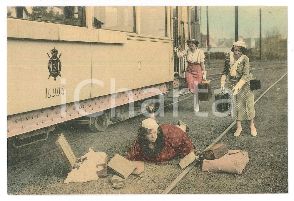 1930 ca PARIS Tramway L'ETOILE Fat woman falling down - Postcard FP NV  Cartolina d'epoca.CONDIZIONI: GOODFORMATO: FP    originale e autentica 1