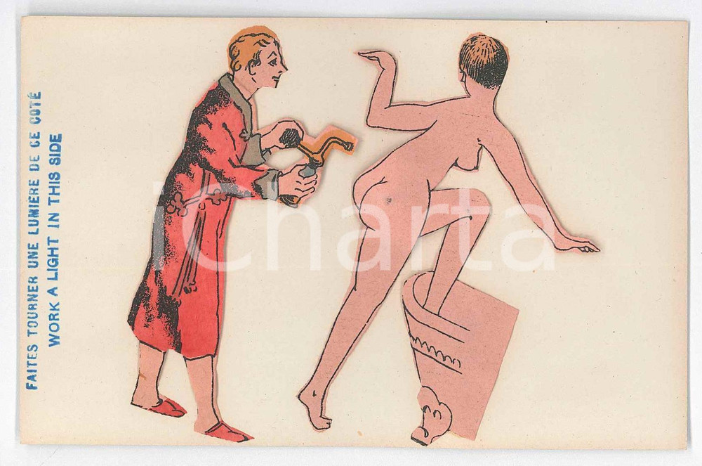 1910 ca EROTICA VINTAGE Man spraying perfume on naked woman - Light Postcard FP  Cartolina d'epoca.L'illustrazione &egrave; realizzata su carta sottile e incollata al cartoncino. Posizionando una luce sul lato indicato dalla scritta "Work a light in this side" &egrave; possibile vedere sull'altro lato la silhouette della figura. CONDIZIONI: GOODFORMATO: FP    originale e autentica 1