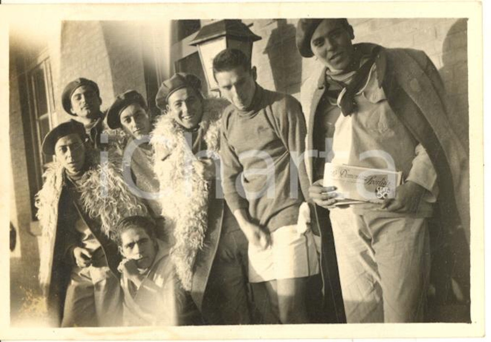 1935 ca CINA TIENTSIN Caserma "Carlotto" Leoni di SAN MARCO - Travestimenti FOTO Fotografia d'epoca.CONDIZIONI: GFORMATO: 9x6 cm    originale e autentica 1