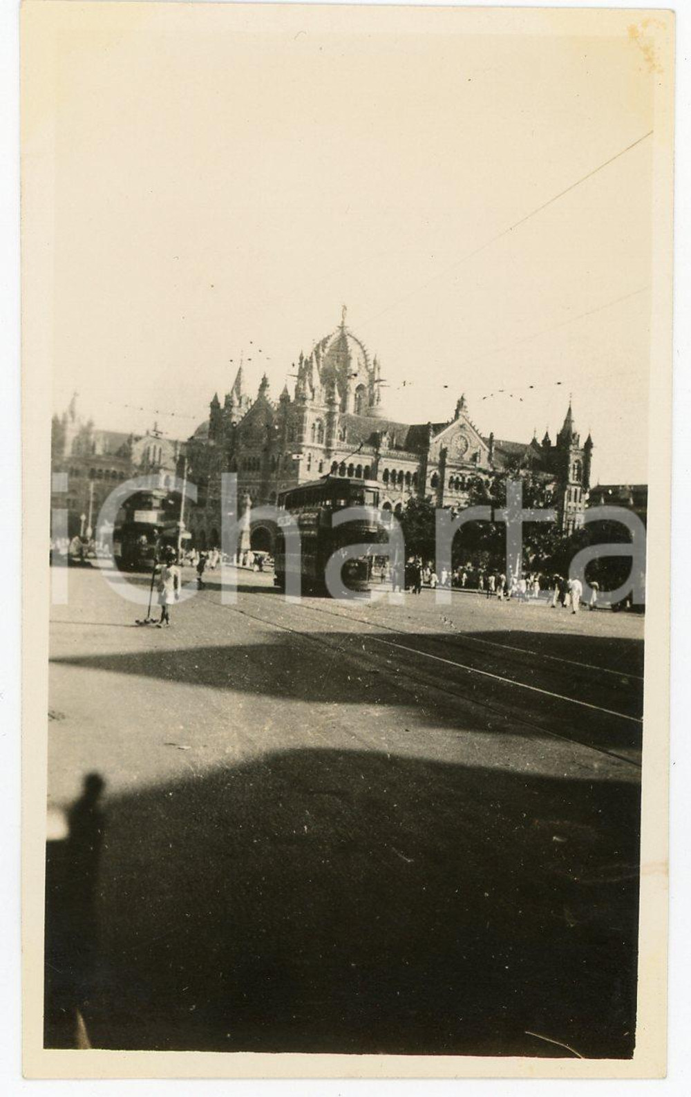 1935 ca MUMBAI - INDIA Chhatrapati Shivaji Terminus - Foto 6x10 cm Fotografia d'epoca. FAIR/discreto lievi segni di usura Formato: 6x10 cm originale e autentica 1