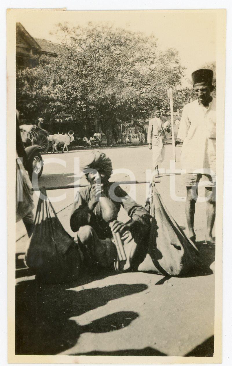 1935 ca MUMBAI - INDIA Pungi player - Snake charmer - Foto 6x10 cm Fotografia d'epoca. FAIR/discreto lievi segni di usura Formato: 6x10 cm originale e autentica 1
