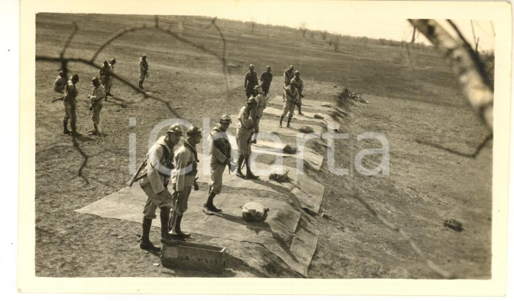 1935 ca CINA TIENTSIN Leoni di SAN MARCO - Campo di tiro *Foto 11x7 (1) Fotografia d'epoca.CONDIZIONI: G (ma lieve impressione al lato inferiore)FORMATO: 11x7 cm    originale e autentica 1