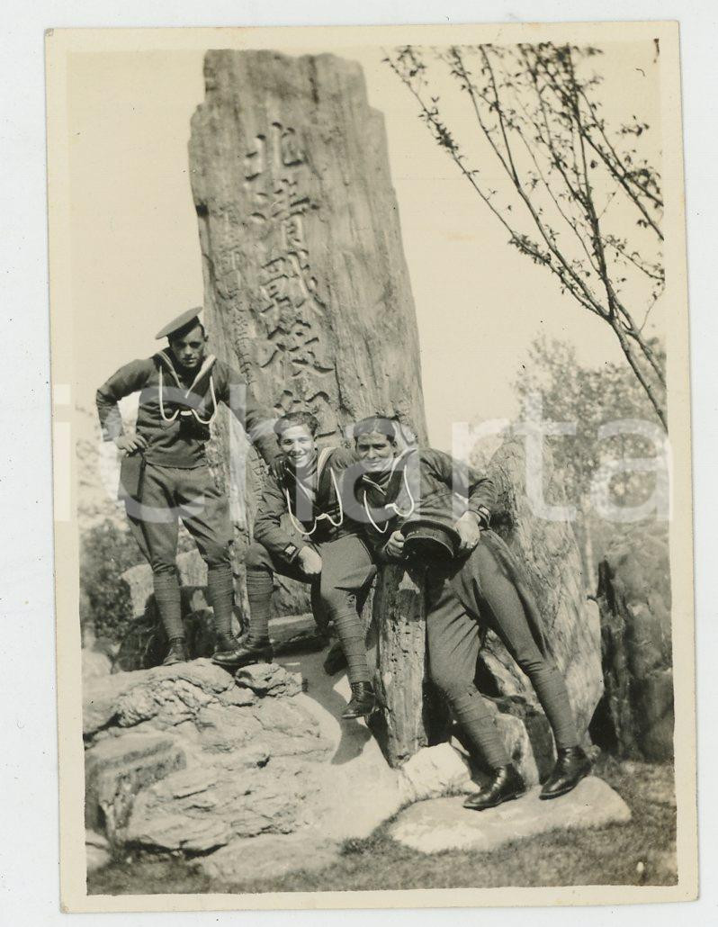 1935 ca CINA TIENTSIN Leoni di SAN MARCO - Monumento (2) *Foto Fotografia d'epoca. GOOD/buono Lievi smussature angolari Formato: 8x6 originale e autentica 1