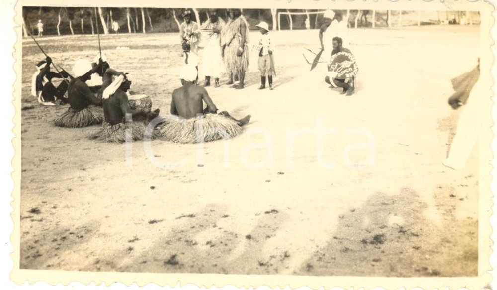 1935 ca CINA TIENTSIN Leoni di SAN MARCO - Festa in costume (5) Foto 11x7 cm Fotografia d'epoca.CONDIZIONI: F (aloni)FORMATO: 11x7 cm    originale e autentica 1