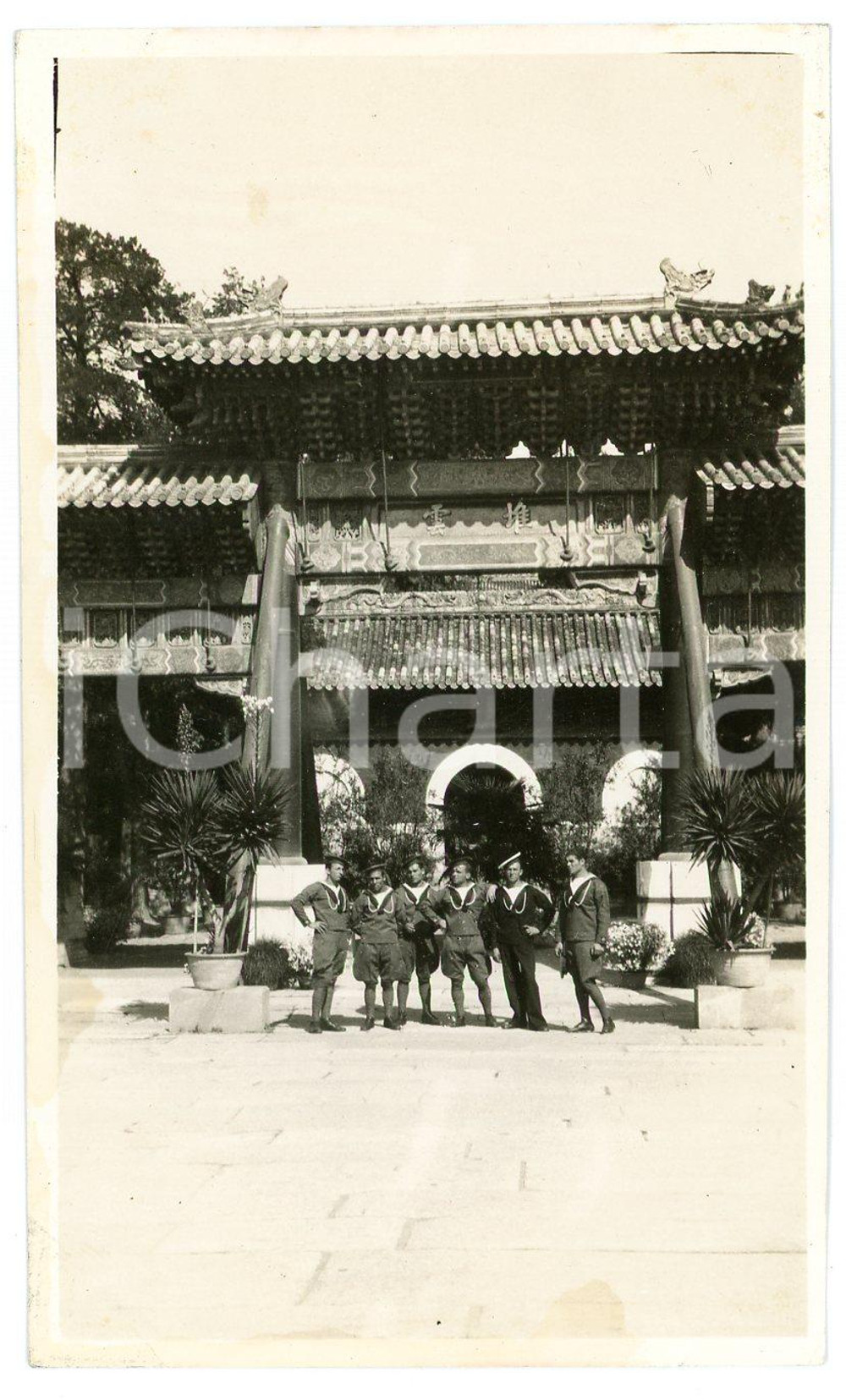 1935 ca. CINA PALAZZO D'ESTATE - Leoni di SAN MARCO - Padiglione Onde di Giada Fotografia d'epoca. FAIR/discreto Lievi smussature angolari, piccole macchie Formato: 11x7 originale e autentica 1