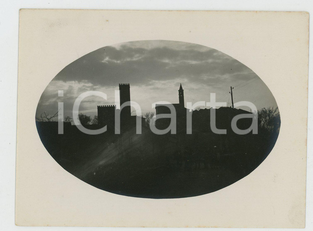 1920 ca LOMBARDIA Veduta di un borgo - Foto VINTAGE Fotografia d'epoca. FAIR/discreto Lievi smussature e piegature angolari Formato: 12 x 9 cm originale e autentica 1
