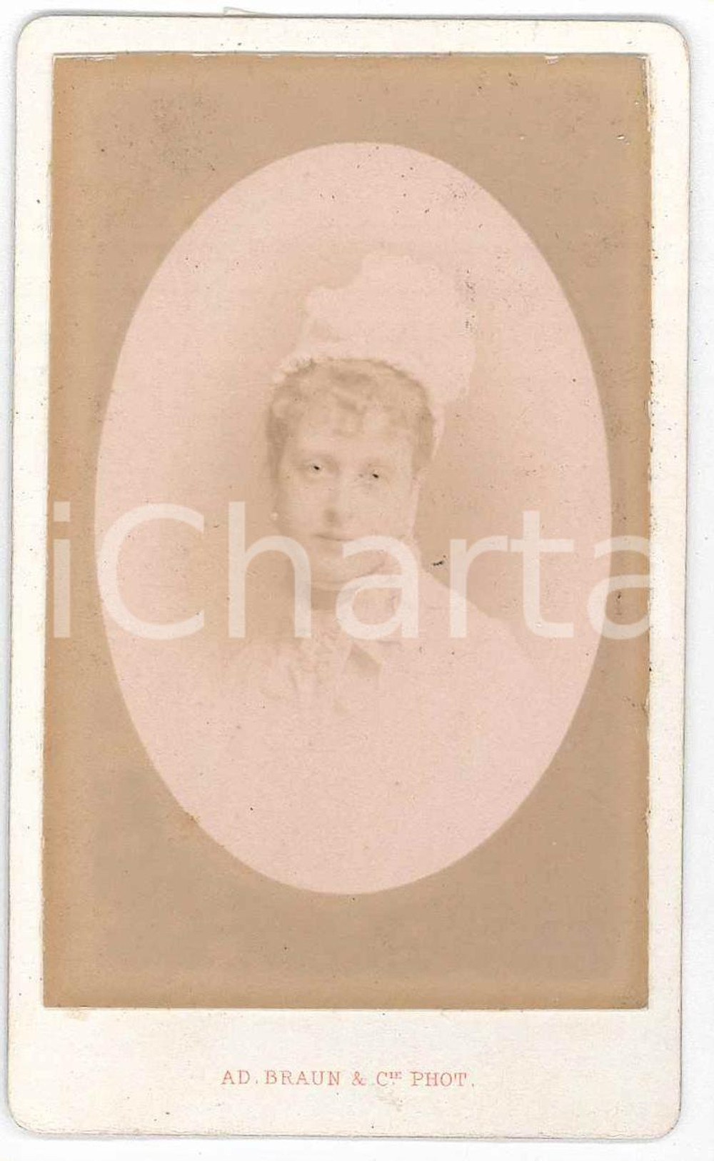 1880 ca PARIS Giovane donna con cappellino bianco - Ritratto - Foto BRAUN CDV Fotografia d'epoca, su cartoncino. FOTOGRAFO: Adoplhe Braun - ParisCONDIZIONI: GFORMATO: 6x10 cm    originale e autentica 1