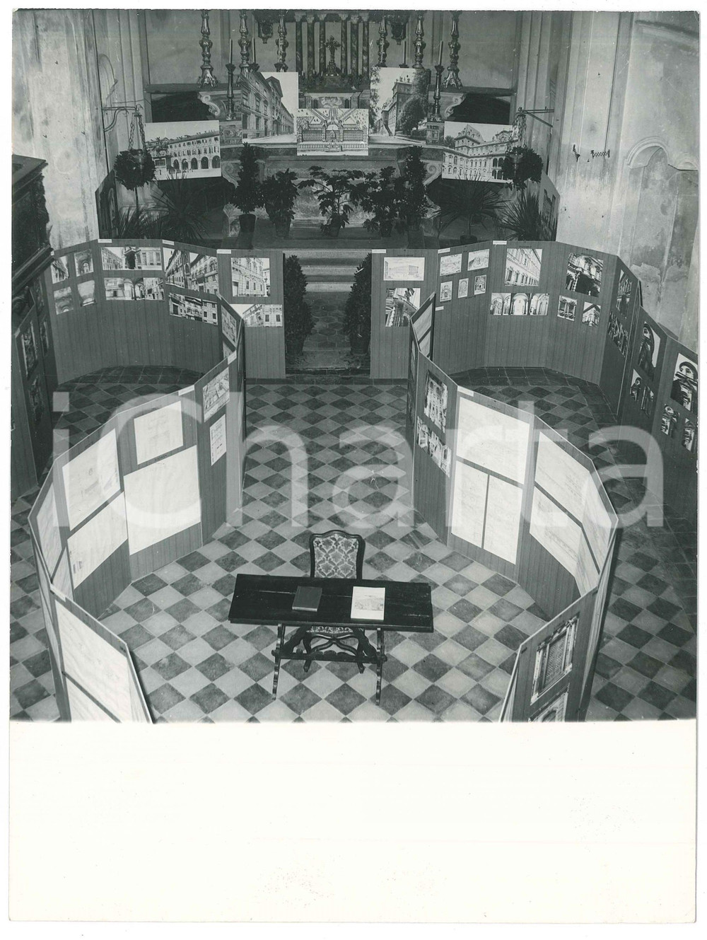 1966 CASTELLAMONTE San Rocco - Mostra di Carlo e Amedeo di Castellamonte *Foto 2 Fotografia d'epoca.CONDIZIONI: GOODFORMATO: 18x24 cm    originale e autentica 1