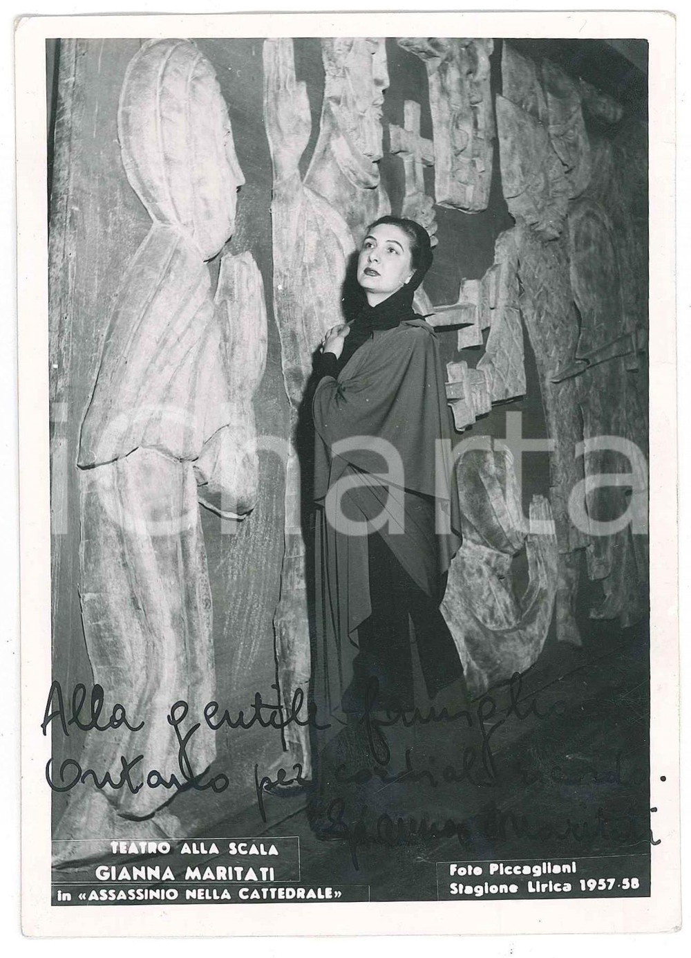 1958 MILANO TEATRO ALLA SCALA Soprano Gianna MARITATI - Foto con AUTOGRAFO Fotografia seriale d'epoca, con autografo. CONDIZIONI: F (lievi ondulature e minime smussature angolari)FORMATO: 10x15 cm     originale e autentica 1