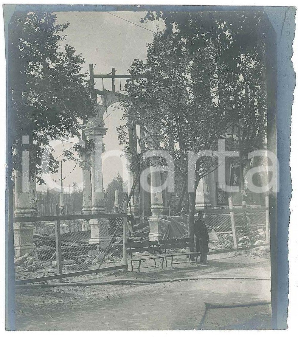 1906 EXPO MILANO Incendio del 3 Agosto - Danni - Foto 8x10 cm Fotografia originale d'epoca.  FAIR/discreto rifilato al lato destro Formato: 8x10 cm originale e autentica 1