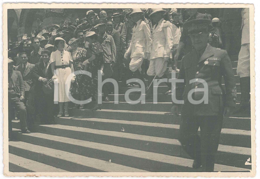 1935 ca A.O.I. ASMARA (ERITREA) Autorità italiane in visita - Foto 15x10 cm Fotografia d'epoca. FAIR/discreto minime abrasioni marginali Formato: 15x10 cm originale e autentica 1