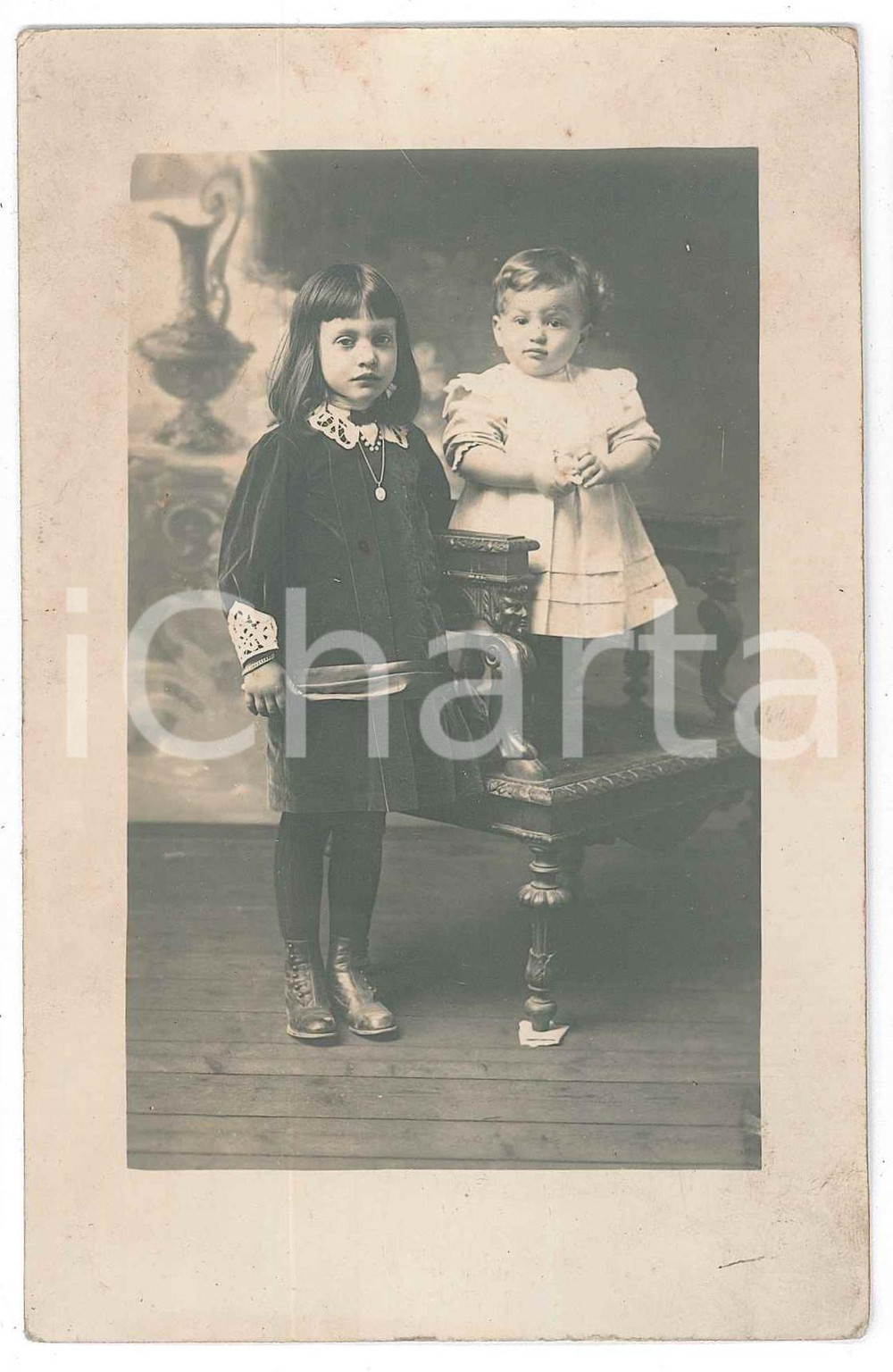 1914 DOMODOSSOLA Ritratto dei due fratellini Pia e Guglielmo (2) Foto 9x14 cm  Fotografia d'epoca, con didascalia manoscritta al verso. GOOD/buono  Formato: 9x14 cm originale e autentica 1