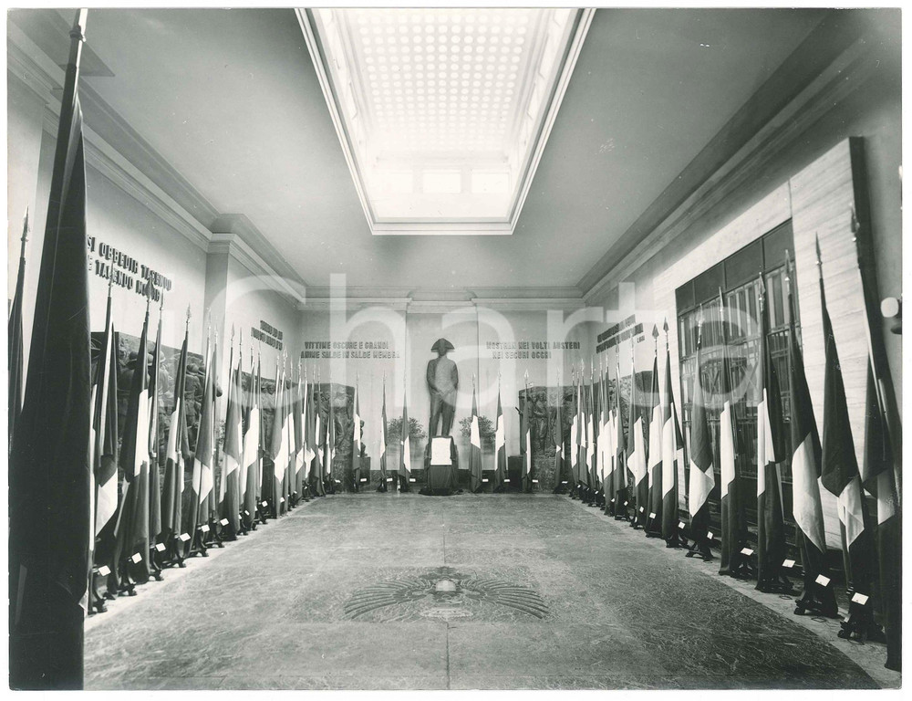 1962 ROMA Caserma CARABINIERI - Sala celebrativa *Foto 24x18 cm Fotografia d'epoca.  GOOD/buono  Formato: 24x18 cm originale e autentica 1