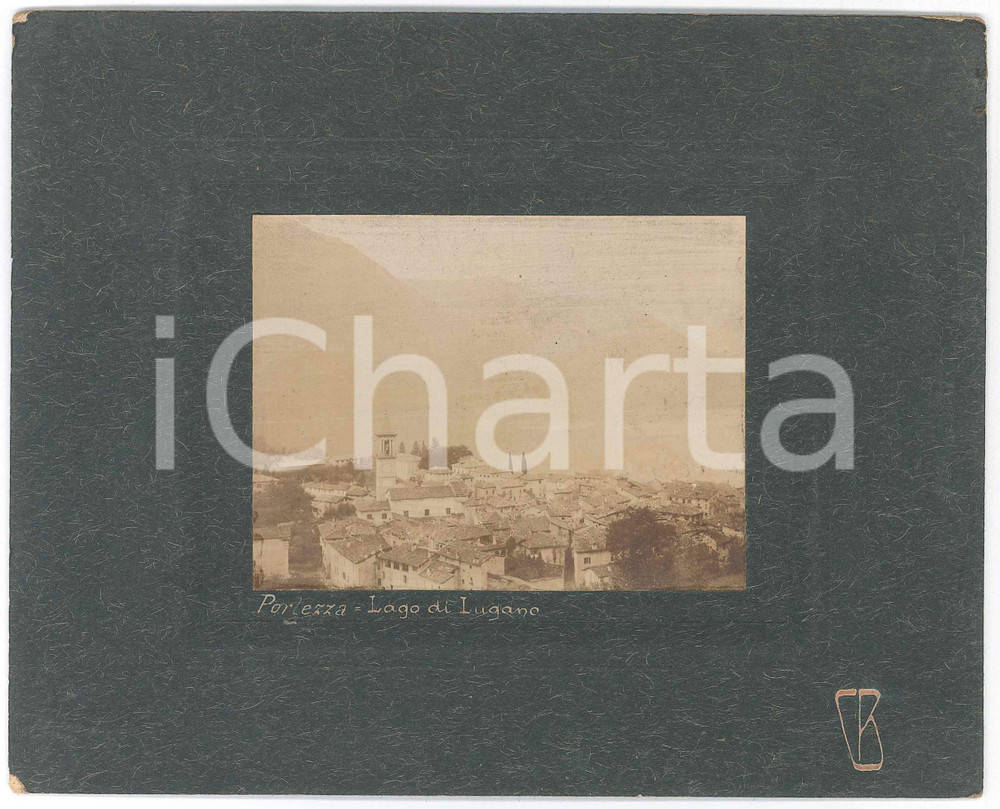 1900 ca PORLEZZA (CO) Veduta del lago di Lugano - Foto 20x16 cm Fotografia d'epoca, montata su cartoncino rigido. FAIR/discreto piegature al cartoncino Formato: 20x16 cm originale e autentica 1