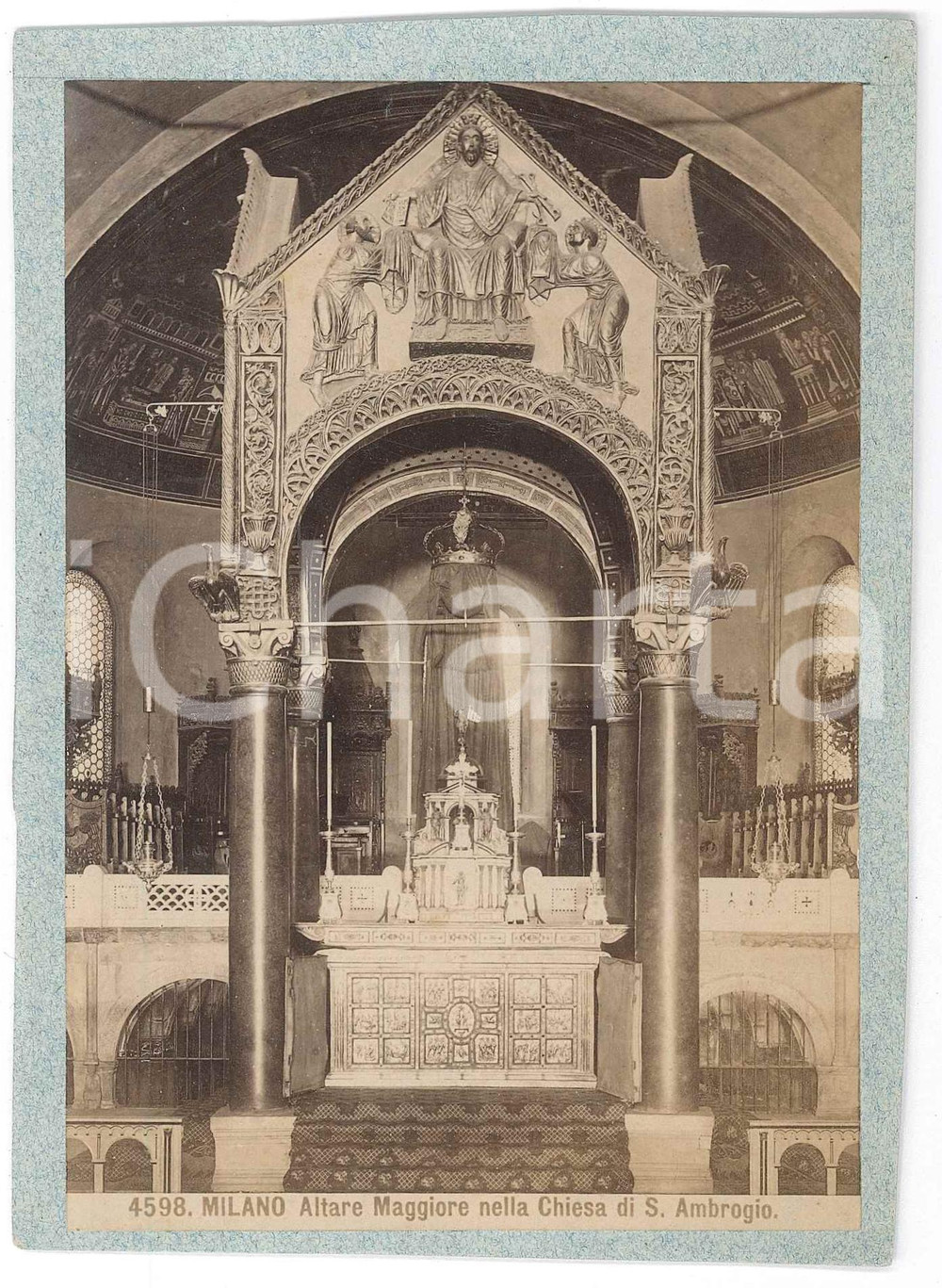 1910 ca MILANO Altare Maggiore nella Chiesa di S. AMBROGIO - Foto 11x15 cm Fotografia d'epoca, montata su cartoncino morbido.  GOOD/buono lievi fioriture Formato: 11x15 cm originale e autentica 1