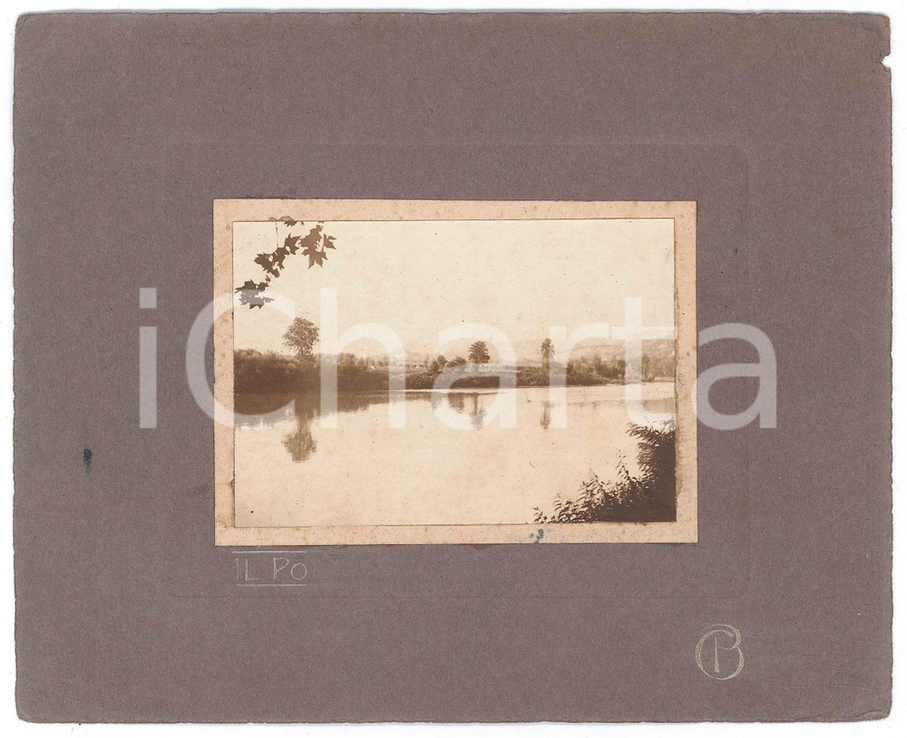 1900 ca ITALIA - Panorama sul fiume Po - Foto VINTAGE 20x16 cm Fotografia d'epoca, montata su cartoncino morbido. FAIR/discreto piegature al cartoncino Formato: 20x16 cm originale e autentica 1