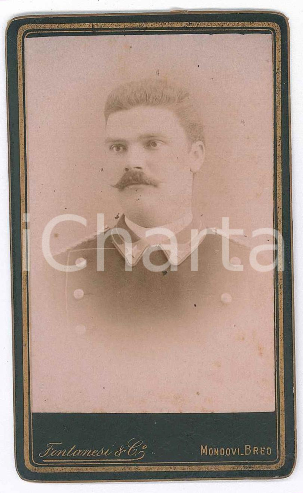1880 ca MONDOVÌ Rione BREO Ritratto di militare - Fotografia FONTANESI - CDV Fotografia d'epoca, montata su cartoncino rigido. FAIR/discreto Lievi smussature agli angoli Formato: 6x10 cm originale e autentica 1