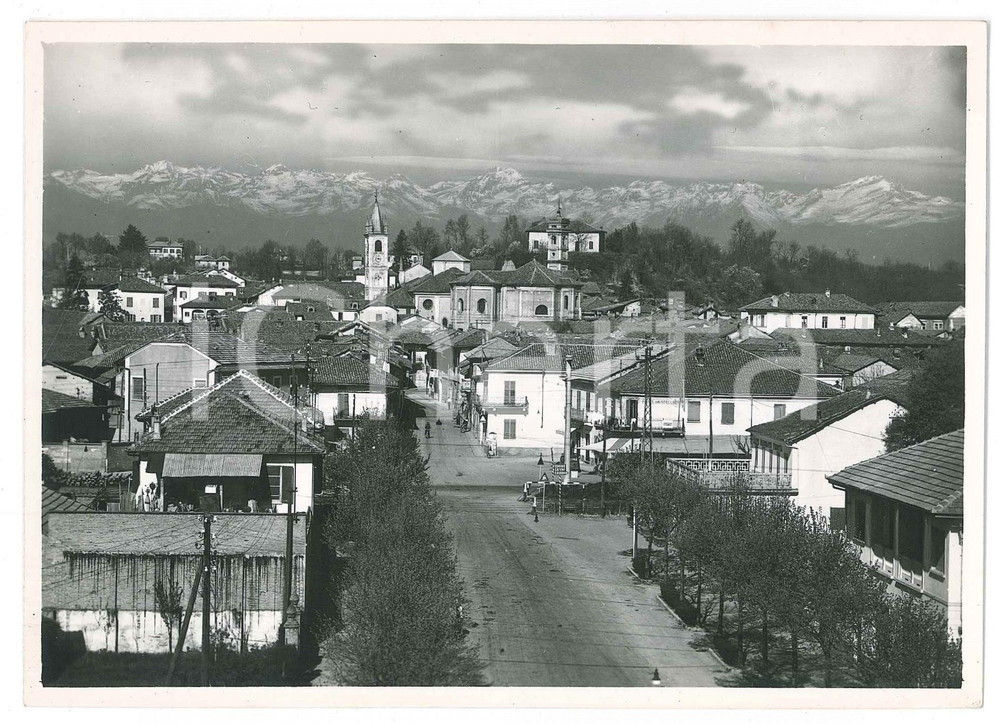 1950 ca VOLPIANO (TO) Panorama generale - Fotografia 16x11 cm Fotografia originale d'epoca, con didascalia al verso.   GOOD/buono  Formato: 16x11 cm originale e autentica 1