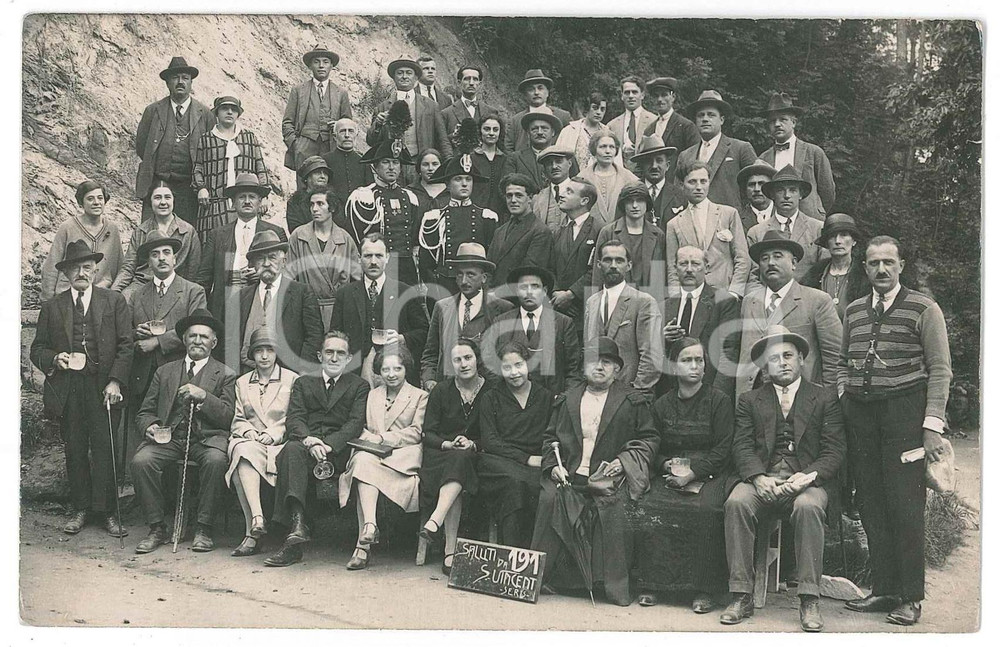 1920 ca SAINT-VINCENT (AO) Gruppo di escursionisti - Ritratto - Foto 14x9 cm Fotografia originale d'epoca, in formato cartolina postale.    GOOD/buono  Formato: 14x9 cm originale e autentica 1