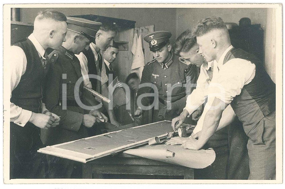 1936 KASSEL (GERMANY) 13 Komp. Inf. Rgt. 15 - Haus der neue Grenadier *Photo Fotografia originale d'epoca, con didascalia al verso.FOTOGRAFO: Carl Eberth - Cassel  GOOD/buono  Formato: 14x9 cm originale e autentica 1