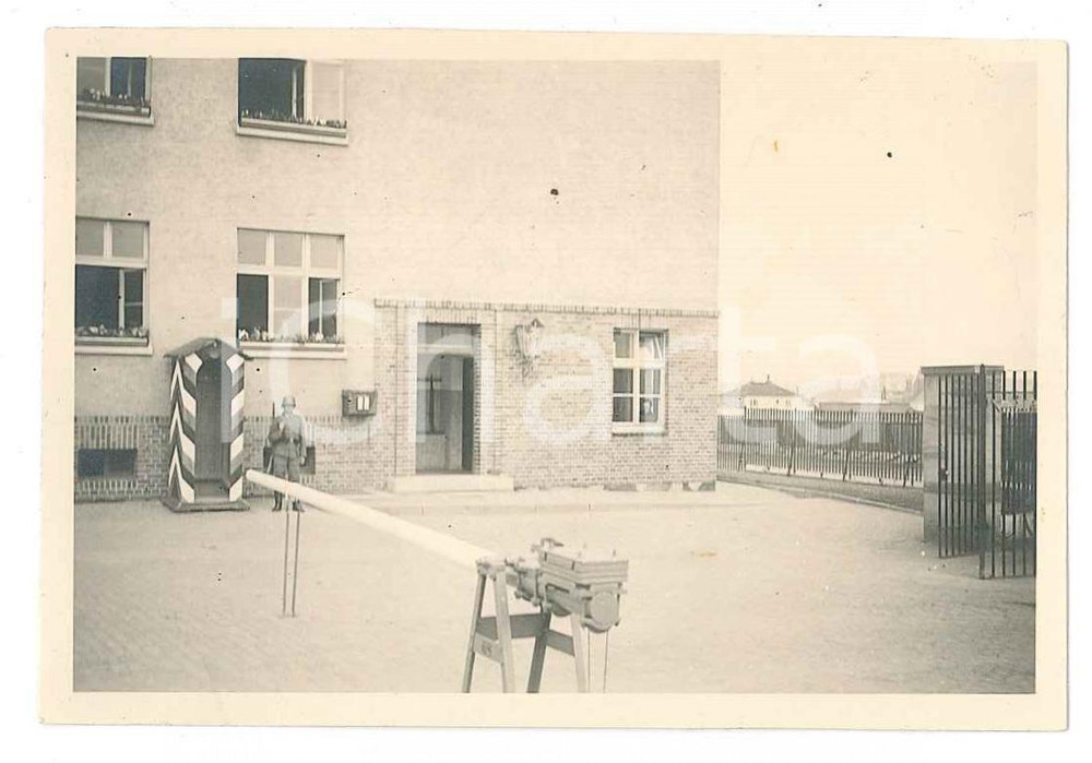 1936 KASSEL (GERMANY) 13 Komp. Inf. Rgt. 15 - Sentinel - Photo 9x6 cm Fotografia originale d'epoca.  GOOD/buono  Formato: 9x6 cm originale e autentica 1