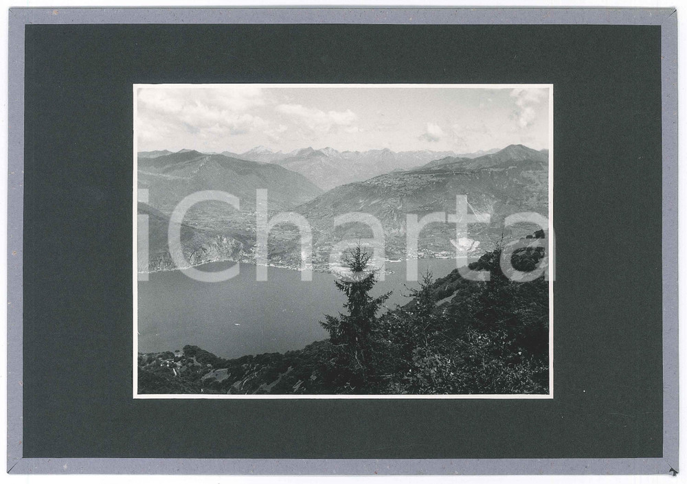 1948 LAGO D'ISEO - CASTRO e la VALLE BORLEZZA - Veduta - Foto 23x16 cm  Fotografia d'epoca, montata su cartoncino morbido rivestito.Didascalia originale al verso. GOOD/buono minima sbrecciatura angolare Formato: 23x16 cm originale e autentica 1