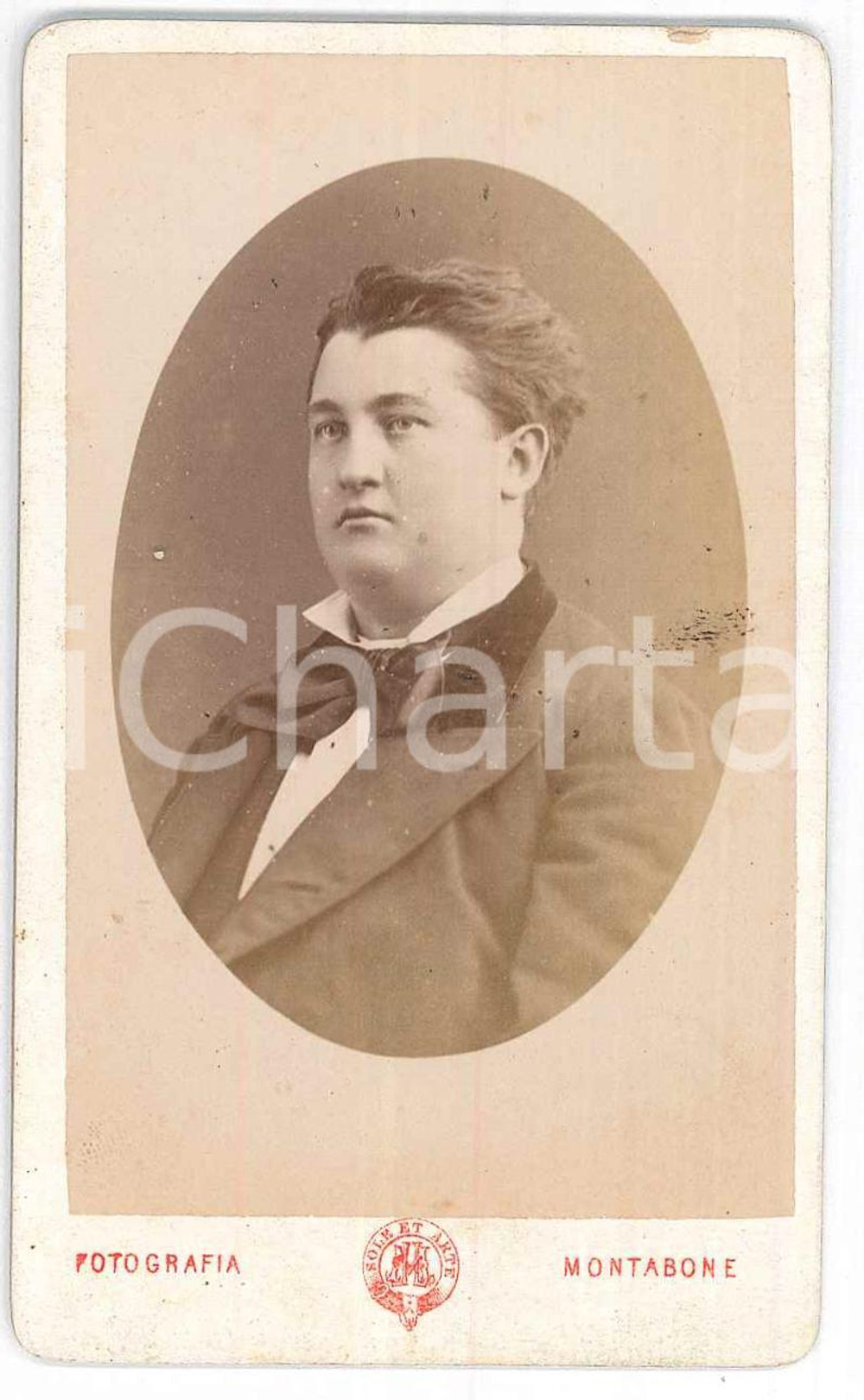 1870 ca TORINO Ritratto di giovane uomo - Profilo - Foto MONTABONE CDV Fotografia d'epoca, su cartoncino morbido.  GOOD/buono  Formato: 6x10 cm originale e autentica 1