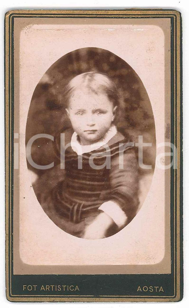 1884 AOSTA Ritratto di bambina di 2 anni - Adolfa *Foto MARIANI CDV  Fotografia d'epoca, montata su cartoncino rigido.Didascalia manoscritta sulla velina protettiva.FOTOGRAFO: G. Mariani - Aosta - Via Ducale GOOD/buono  Formato: 6x10 cm originale e autentica 1