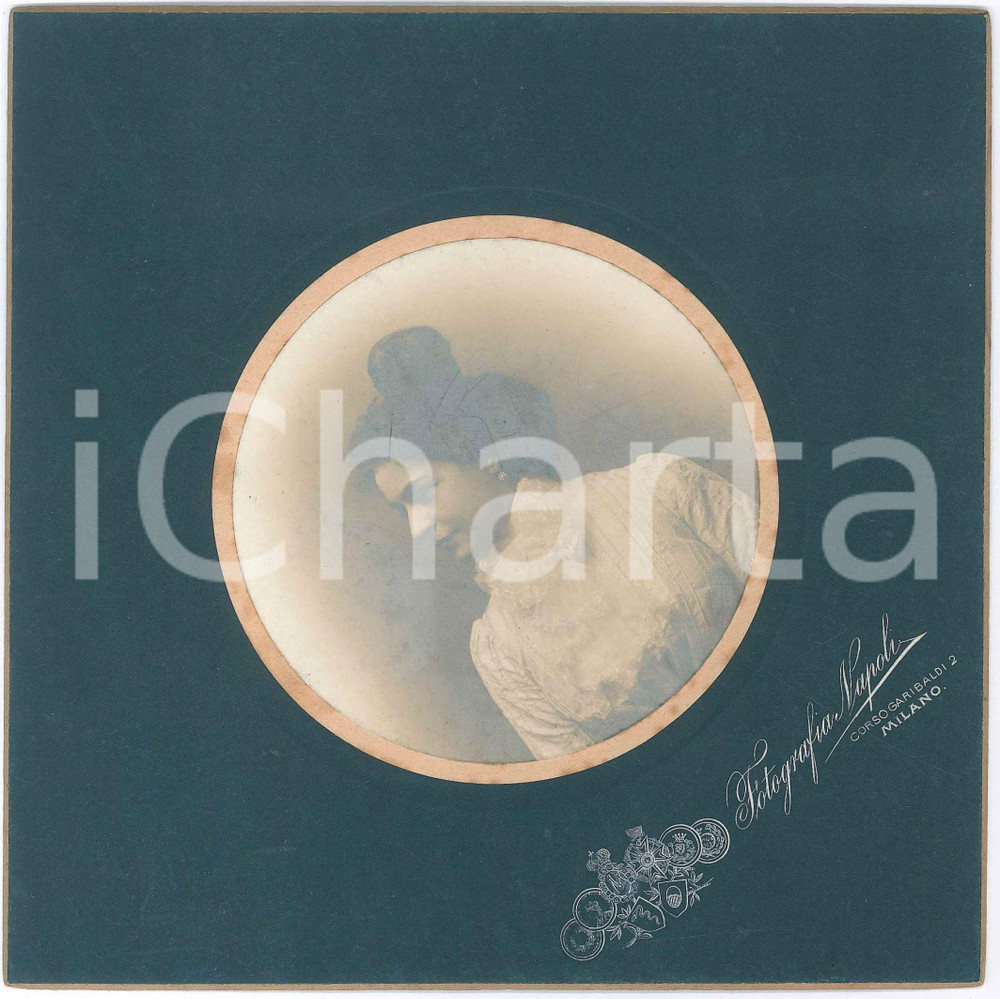 1910 ca MILANO Ritratto di donna (2) Fotografia NAPOLI 18x18 cm  Fotografia d'epoca, su cartoncino rigido. FOTOGRAFO: Fotografia Napoli - Corso Garibaldi 2, Milano GOOD/buono  Formato: 18x18 cm originale e autentica 1
