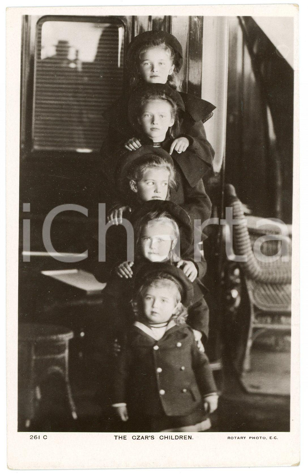 1910 ca HOUSE OF ROMANOV Czar's children - Anastasia, Tatiana, Olga - Postcard 2  Cartolina d'epoca, non viaggiata. FAIR/discreto Lievi Smussature agli angoli Formato: FP originale e autentica 1