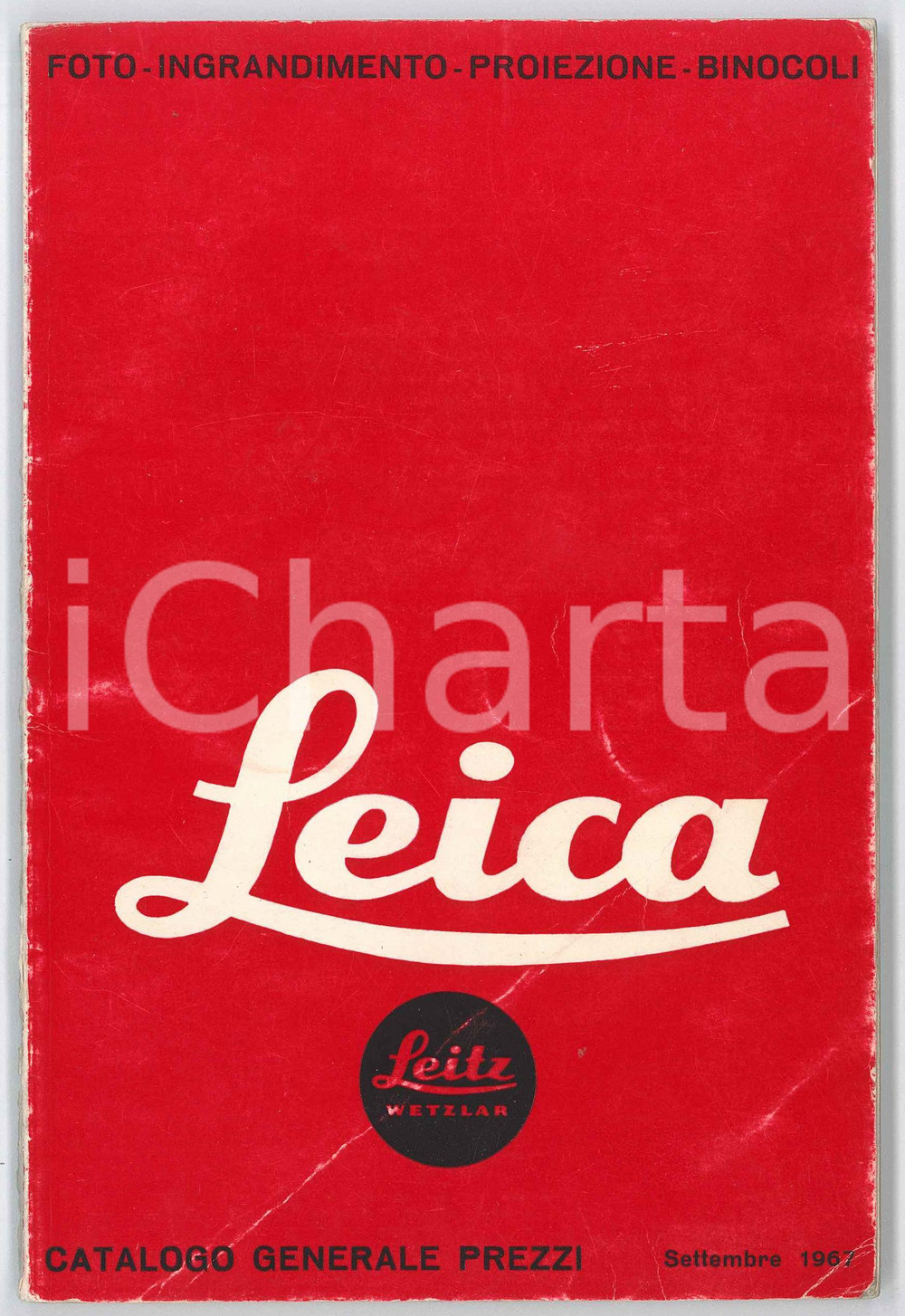 Settembre 1967 LEITZ WETZLAR - LEICA Foto-cine *Catalogo generale ILLUSTRATO Catalogo d'epoca, illustrato b/n. PAGINE: 91 FAIR/discreto buone condizioni interne, ma la copertina presenta una piegatura ampia e graffi Formato: 14x21 cm originale e autentica 1