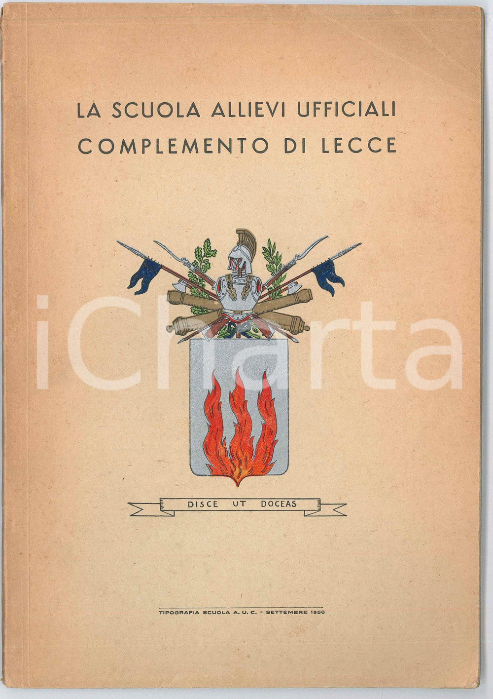 1956 LECCE Scuola Allievi Ufficiali di Complemento - 23 pp. ILLUSTRATO Pubblicazione d'epoca, illustrata b/n.PAGINE: 23CONDIZIONI: F (buone condizioni interne, ma evidente piegatura angolare in copertina)    originale e autentica 1