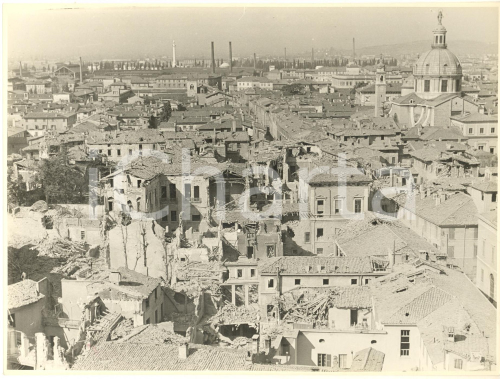1945 WW2 BRESCIA - Bombardamenti - Veduta aerea del centro (3) Foto  Fotografia d'epoca.  GOOD/buono  Formato: 24x18 cm originale e autentica 1