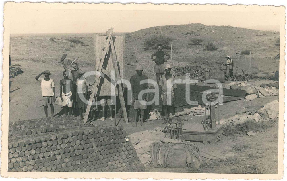 1935 ca A.O.I. Area di ASMARA (ERITREA) Cantiere (2) Foto 14x9 cm Fotografia d'epoca.CONDIZIONI: F (piegatura al lato superiore)FORMATO: 14x9 cm    originale e autentica 1