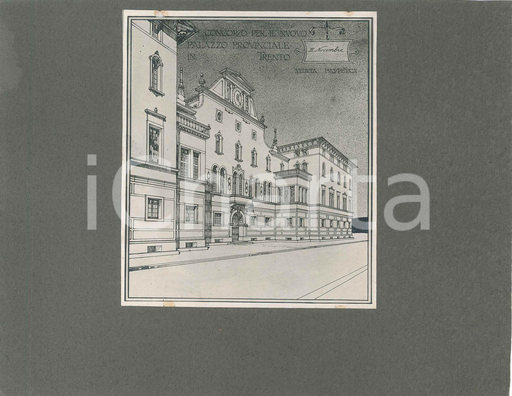 1920 ca TRENTO Concorso Palazzo Provinciale *2 Foto progetto arch. FERRAZZA (3) Lotto di 2 fotografie d'epoca, ai due lati di un cartoncino morbido, che mostrano il progetto dell'architetto Guido Ferrazza presentato al concorso per il nuovo Palazzo Provinciale di Trento.Sono ritratte una veduta prospettica e una sezione d'interno.CONDIZIONI: F (lievi abrasioni al cartoncino; piccole tracce di colla al lato inferiore)FORMATO: 24x19 cm (cartoncino)     originale e autentica 1