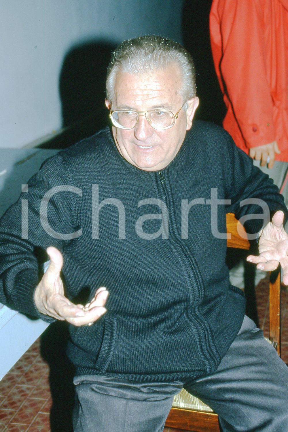 35mm vintage slide* 1990 AMELIA (TR)  Don Pierino GELMINI ritratto (21)  Diapositiva d'epoca, in formato 35 mm.CONDIZIONI: GOODE' severamente vietata la riproduzione. Tutti i diritti sono riservati.Nella diapositiva ICharta mette in vendita, sul negozio eBay e in esclusiva sul sito "icharta" il proprio archivio composto da numerose diapositive e negativi fotografici d'epoca, tutti originali e autentici, che attraversano la storia del costume italiano tra gli la fine degli anni Sessanta e Novanta.Si tratta di uno sguardo inedito sull'attualit&agrave;, la politica, la vita quotidiana, il gossip e la cultura, che fotografa il cambiamento della nazione in quest'ultimo scorcio del XX secolo. Un'occasione unica per il mercato del collezionismo, che vede finalmente disponibile un archivio eccezionale per vastit&agrave;, tematiche e condizioni, in un settore (il negativo fotografico e la diapositiva) di assoluta novit&agrave; e dalle interessanti prospettive di investimento. GOOD/buono   originale e autentica 1