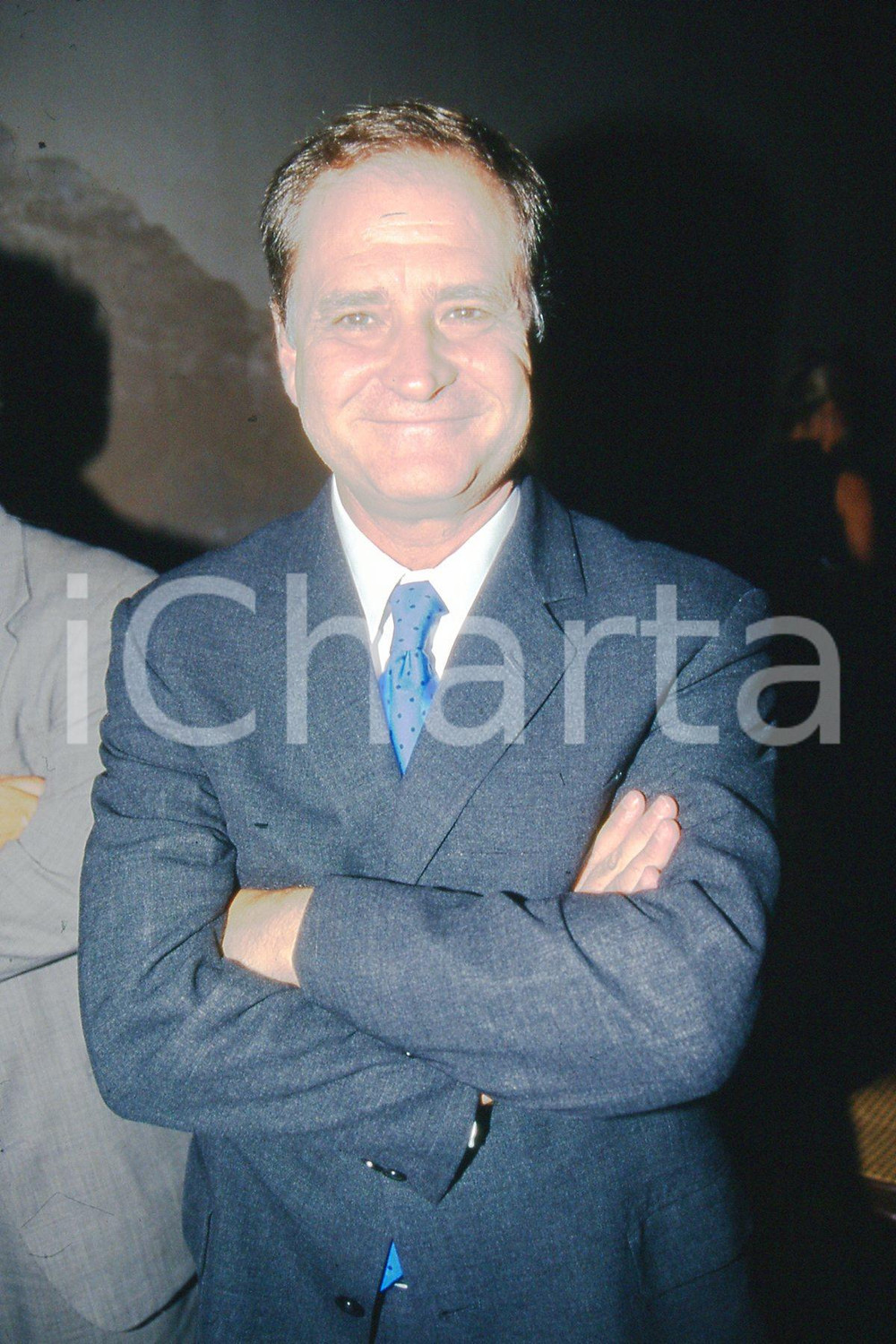 35mm vintage slide* 1997 ITALIA TV Michel THOULOUZE presidente Tele + (1)  Diapositiva d'epoca, in formato 35 mm.CONDIZIONI: GOODE' severamente vietata la riproduzione. Tutti i diritti sono riservati.Nella diapositiva ICharta mette in vendita, sul negozio eBay e in esclusiva sul sito "icharta" il proprio archivio composto da numerose diapositive e negativi fotografici d'epoca, tutti originali e autentici, che attraversano la storia del costume italiano tra gli la fine degli anni Sessanta e Novanta.Si tratta di uno sguardo inedito sull'attualit&agrave;, la politica, la vita quotidiana, il gossip e la cultura, che fotografa il cambiamento della nazione in quest'ultimo scorcio del XX secolo. Un'occasione unica per il mercato del collezionismo, che vede finalmente disponibile un archivio eccezionale per vastit&agrave;, tematiche e condizioni, in un settore (il negativo fotografico e la diapositiva) di assoluta novit&agrave; e dalle interessanti prospettive di investimento. GOOD/buono   originale e autentica 1