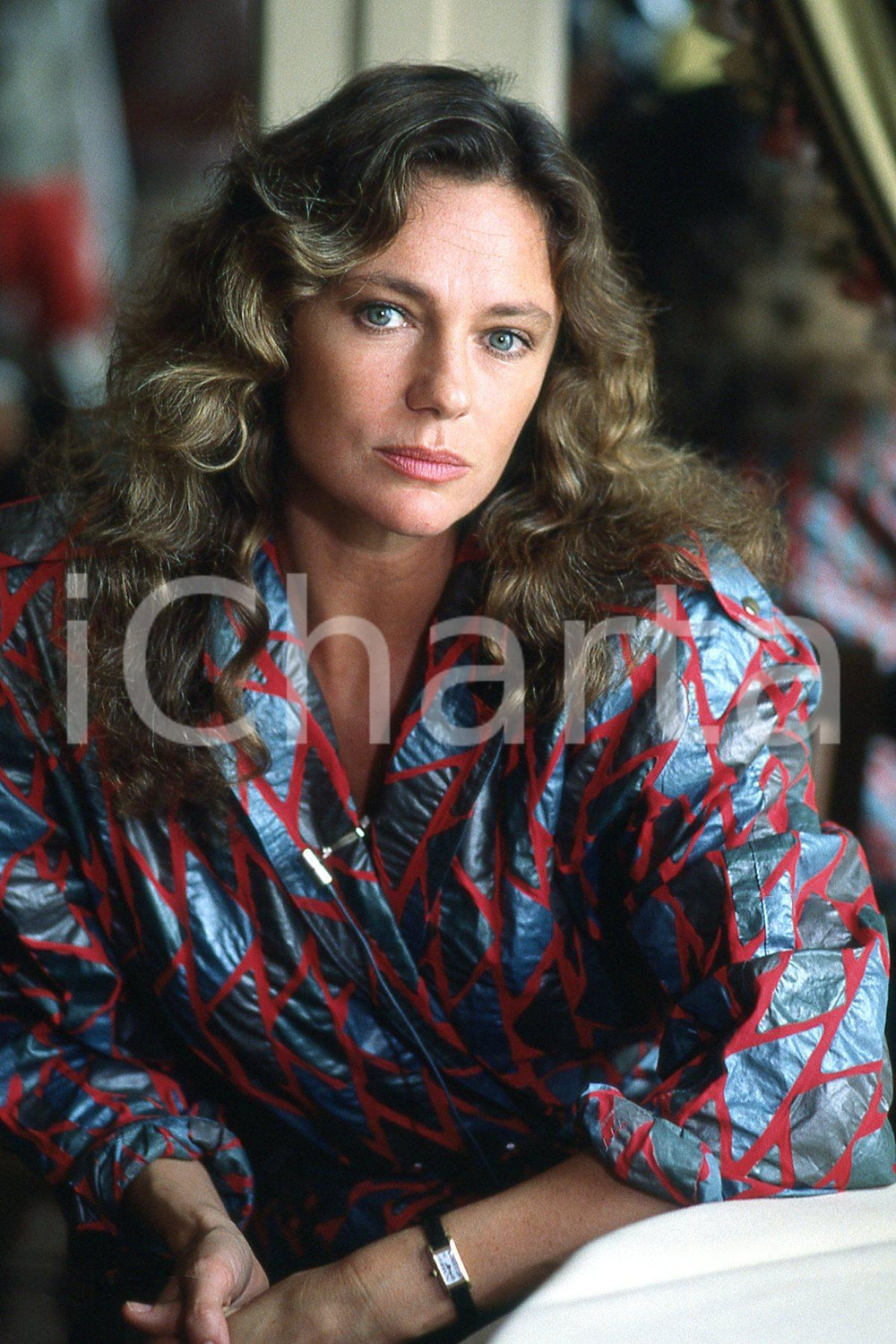 35mm vintage slide* 1985 ca ITALIA - CINEMA Jacqueline BISSET ritratto (19)  Diapositiva d'epoca, in formato 35 mm.CONDIZIONI: GOODNella diapositiva ICharta mette in vendita, sul negozio eBay e in esclusiva sul sito "icharta" il proprio archivio composto da numerose diapositive e negativi fotografici d'epoca, tutti originali e autentici, che attraversano la storia del costume italiano tra gli la fine degli anni Sessanta e Novanta.Si tratta di uno sguardo inedito sull'attualit&agrave;, la politica, la vita quotidiana, il gossip e la cultura, che fotografa il cambiamento della nazione in quest'ultimo scorcio del XX secolo. Un'occasione unica per il mercato del collezionismo, che vede finalmente disponibile un archivio eccezionale per vastit&agrave;, tematiche e condizioni, in un settore (il negativo fotografico e la diapositiva) di assoluta novit&agrave; e dalle interessanti prospettive di investimento. GOOD/buono   originale e autentica 1