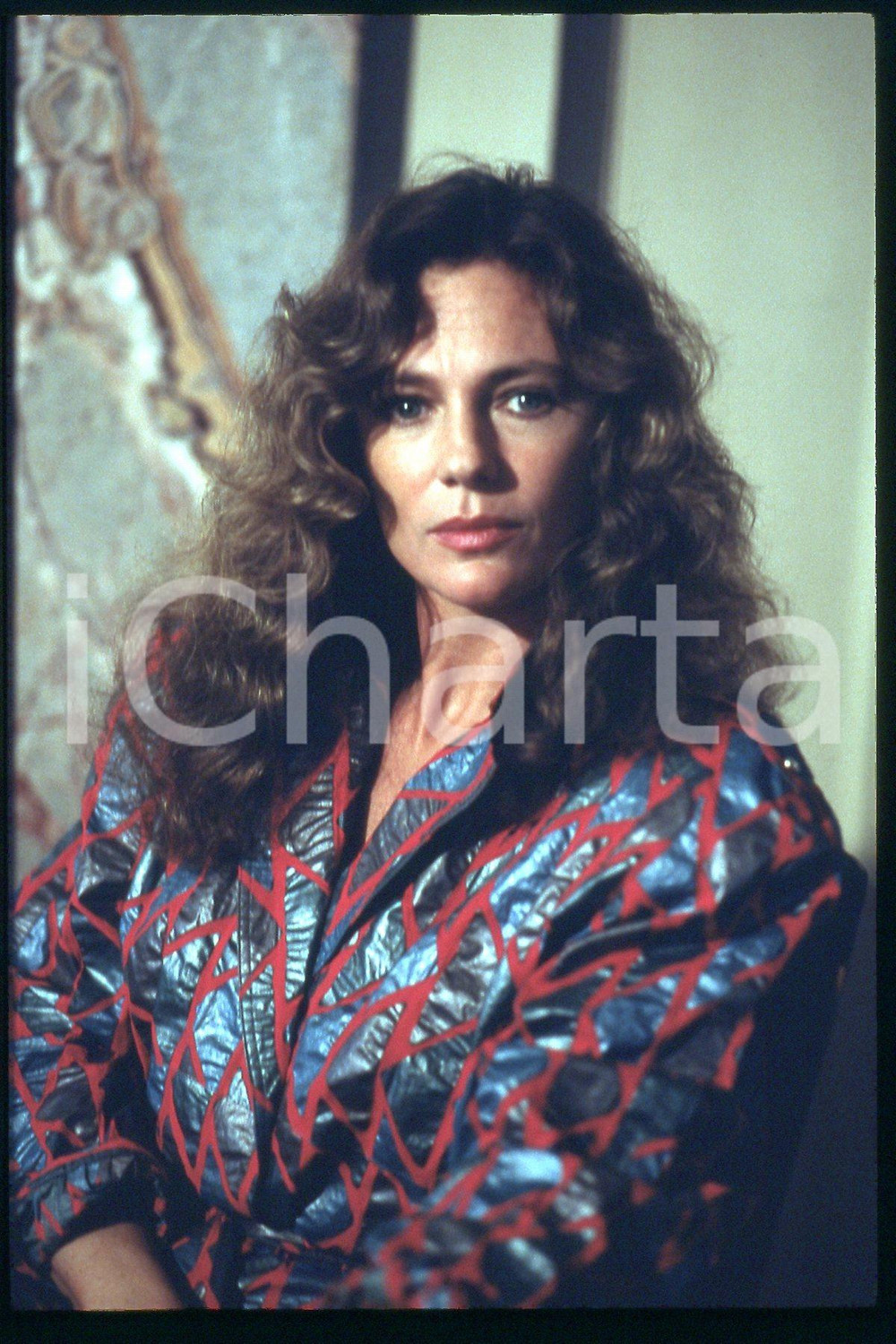35mm vintage slide* 1985 ca ITALIA - CINEMA Jacqueline BISSET ritratto (15)  Diapositiva d'epoca, in formato 35 mm.CONDIZIONI: GOODNella diapositiva ICharta mette in vendita, sul negozio eBay e in esclusiva sul sito "icharta" il proprio archivio composto da numerose diapositive e negativi fotografici d'epoca, tutti originali e autentici, che attraversano la storia del costume italiano tra gli la fine degli anni Sessanta e Novanta.Si tratta di uno sguardo inedito sull'attualit&agrave;, la politica, la vita quotidiana, il gossip e la cultura, che fotografa il cambiamento della nazione in quest'ultimo scorcio del XX secolo. Un'occasione unica per il mercato del collezionismo, che vede finalmente disponibile un archivio eccezionale per vastit&agrave;, tematiche e condizioni, in un settore (il negativo fotografico e la diapositiva) di assoluta novit&agrave; e dalle interessanti prospettive di investimento. GOOD/buono   originale e autentica 1