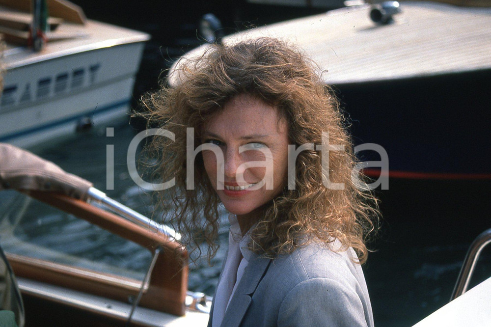 35mm vintage slide* 1995 VENEZIA Jacqueline BISSET all'imbarcadero del Lido (6)