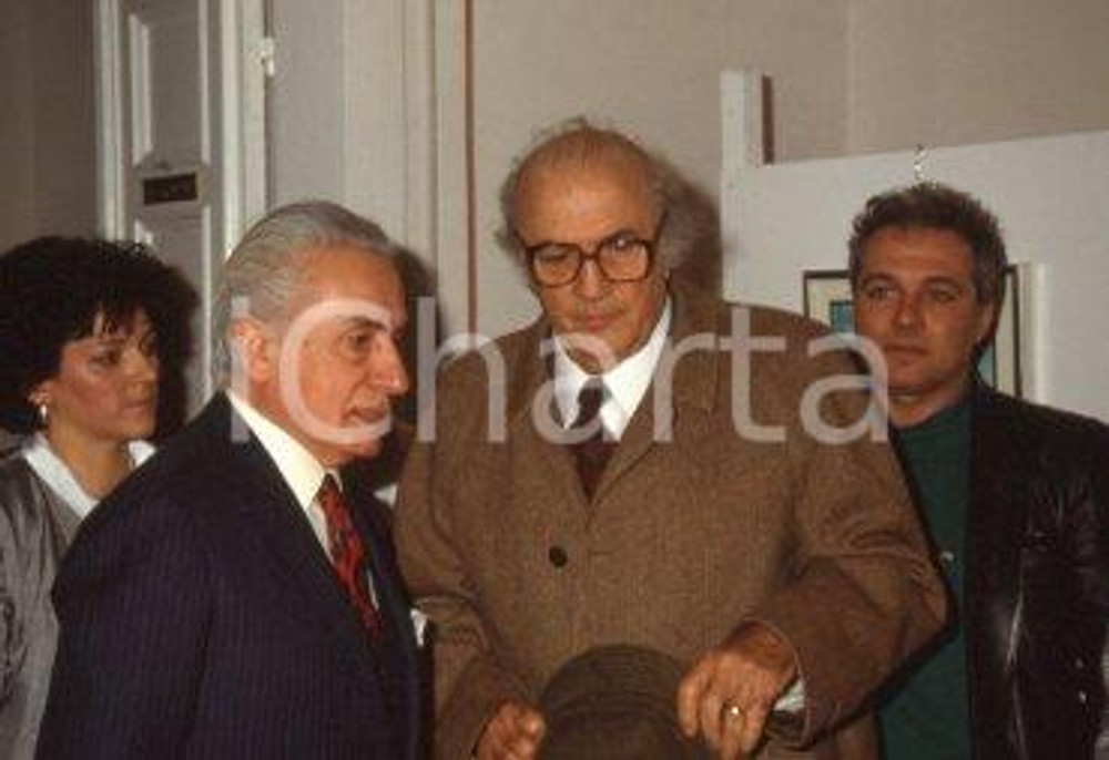 35mm vintage slide* 1990ca ROMA Nino ZA Federico FELLINI ritratto (2)