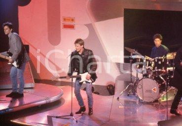 35mm vintage slide* 1995ca MUSICA Bryan ADAMS durante un'esibizione (13)